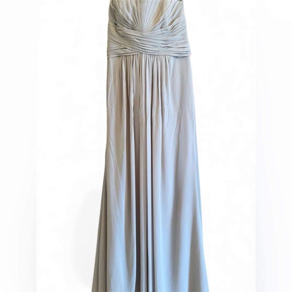 NEW Elegant Strapless Evening Gown